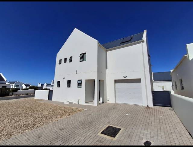 2 BEDROOM HOUSE FOR SALE IN BRITANNIA BAY